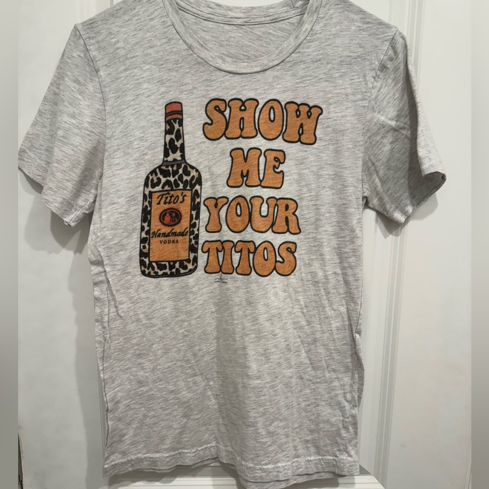 Graphic tee